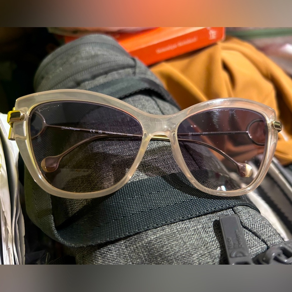 Ferragamo 55mm Cat Eye Sunglasses In Nude